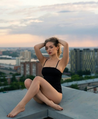 С мной каждая встреча становится волшебной и незабываемой. Я знаю, как доставить тебе истинное наслаждение. Мои услуги разнообразны: классика, оральный с массажем, ролевые игры и многое другое. Фото - подтверждение моей красоты и страсти. Живу и принимаю в Москве, где тебя ждет уютная обстановка и полное сосредоточение на твоих желаниях. Мои клиенты всегда оставались довольны и возвращались ко мне снова и снова. Открой для себя новые грани удовольствия со мной. Твое удовольствие - мой главный приоритет! 💋🔥🔞 Анастасия